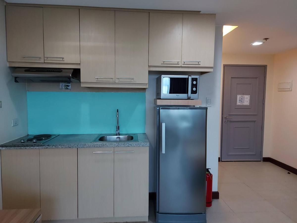 Posh Beds With City View And Pools Mandaluyong Exterior foto